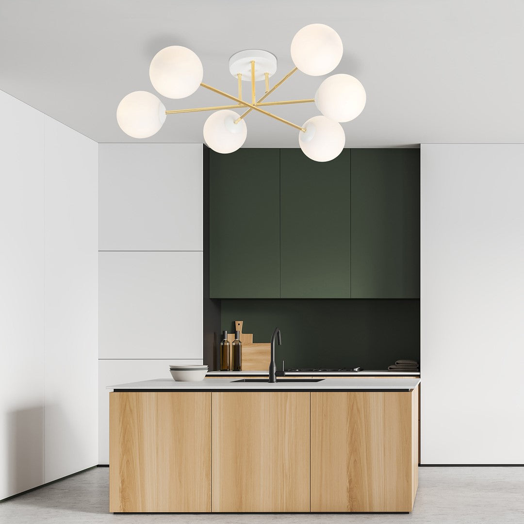 MAGNUM 6 – Luxueuze plafondlamp met glazen kappen en goudkleurig frame voor moderne elegantie