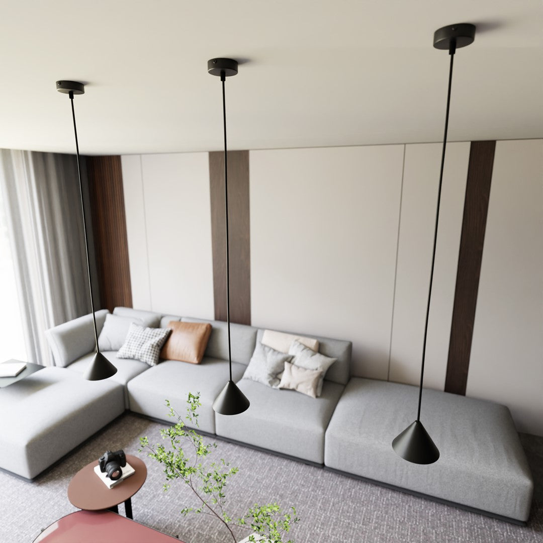 ELIT 1 Black – Minimalistische hanglamp met luxe gouden kernaccent