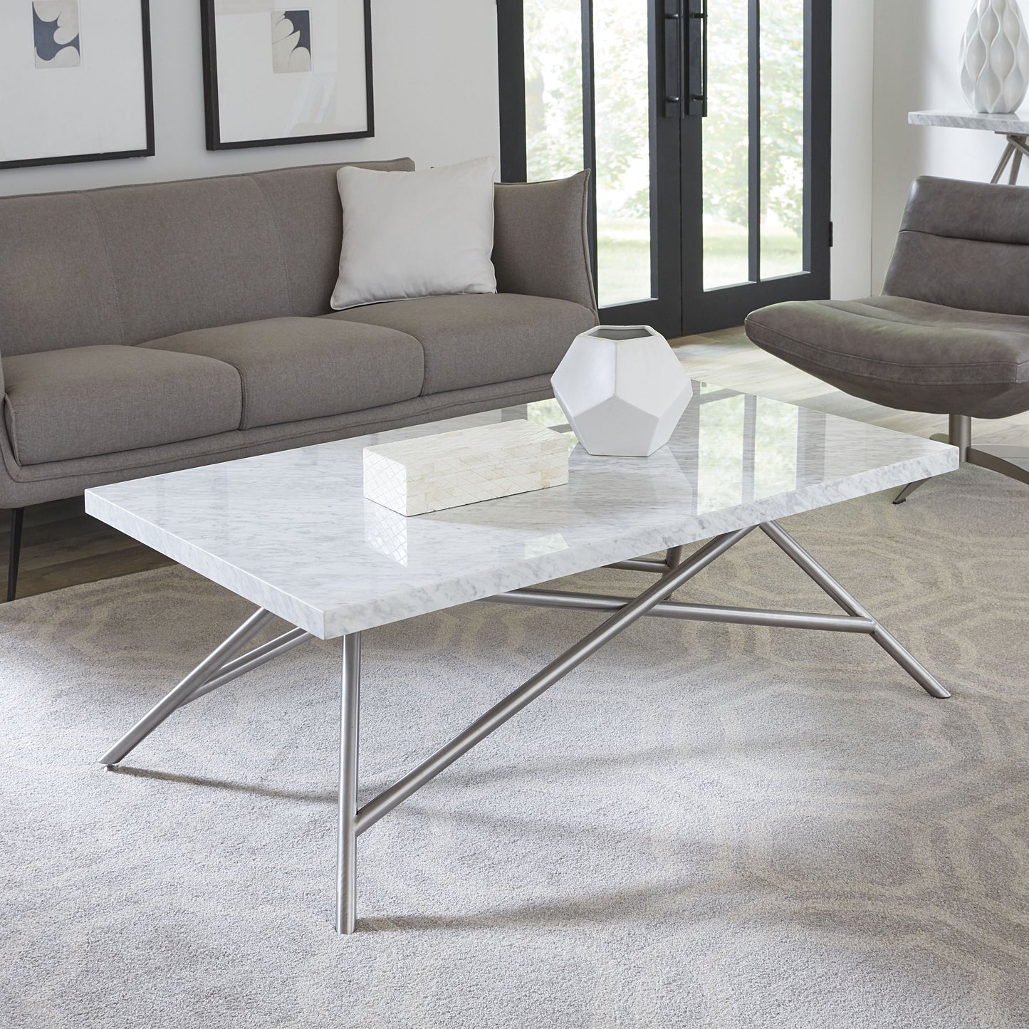 CORAL COFFEE TABLE IN MARBLE Tijdloze Luxe – Salontafel met Carrara Marmer en Roestvrij Staal