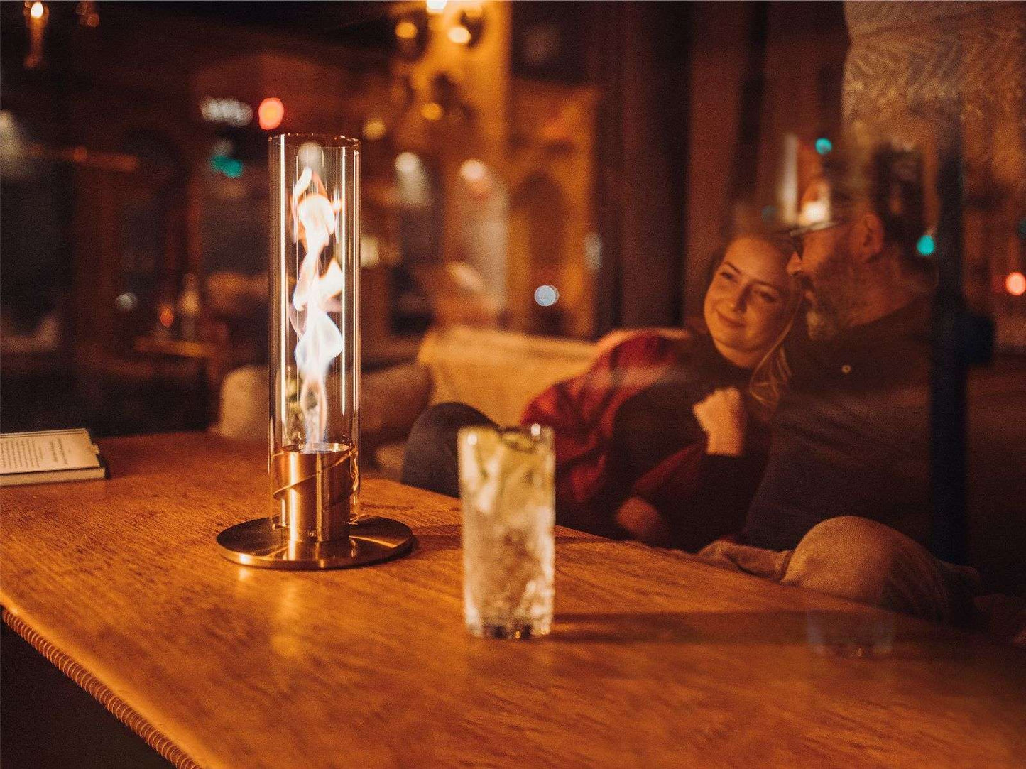 Höfats SPIN 90 Tafelvuur – Goud/transparant – Breng sfeer, stijl en vuur samen in één uniek designstuk