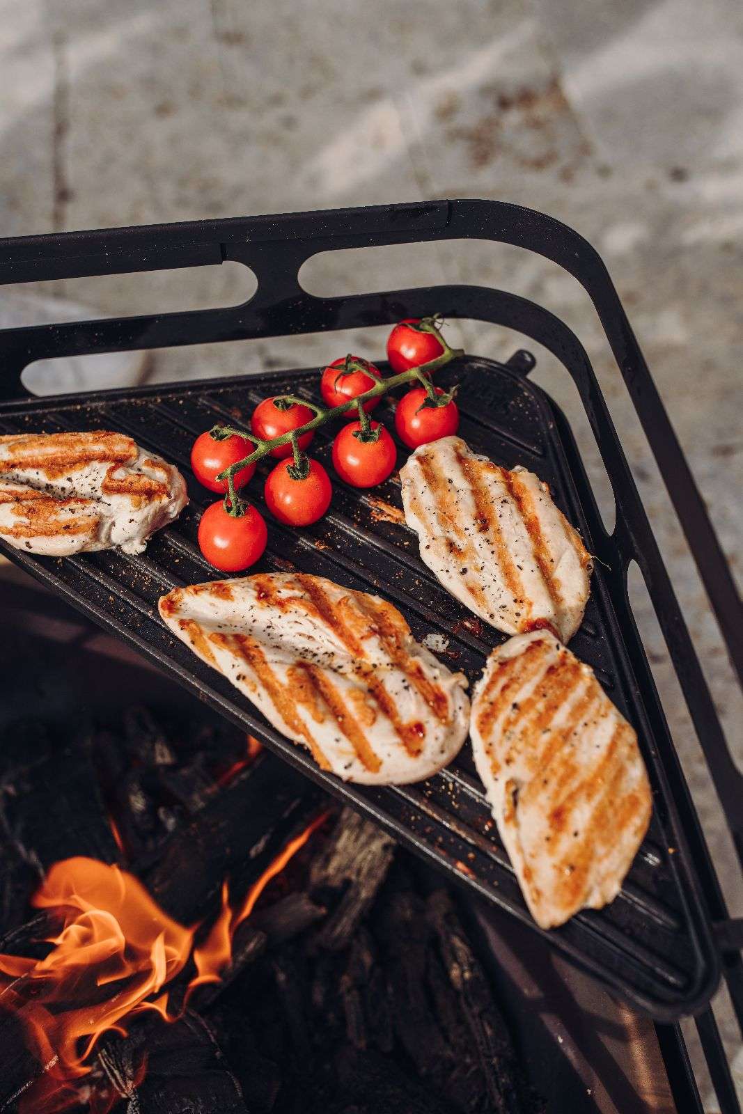 Höfats CUBE Plancha – Maak van je vuurkorf een veelzijdige grill