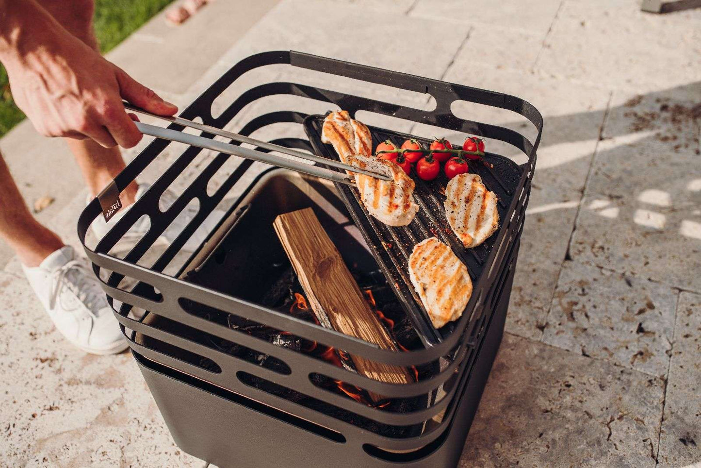 Höfats CUBE Plancha – Maak van je vuurkorf een veelzijdige grill