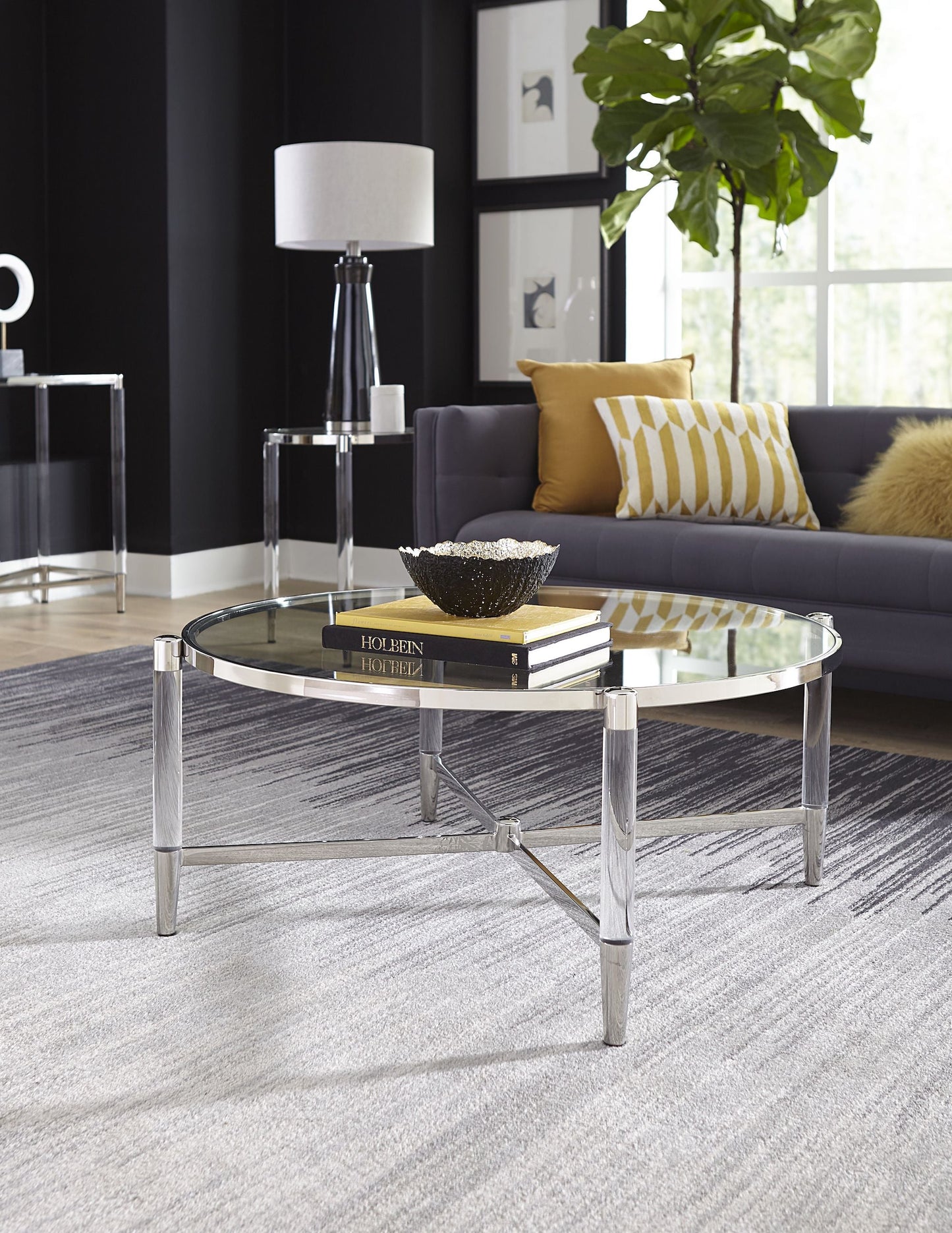 MARILYN GLASS ACRYLIC AND POLISHED STAINLESS STEEL COFFEE TABLE Art Deco Luxe – Statement Salontafel met Glans en Lichtheid