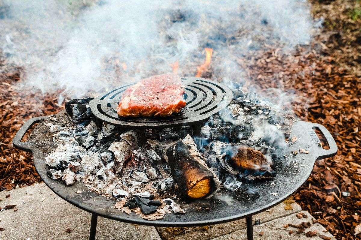 Valhal Outdoor Griddle & Vuurschaal – Koken en Genieten rond het Vuur