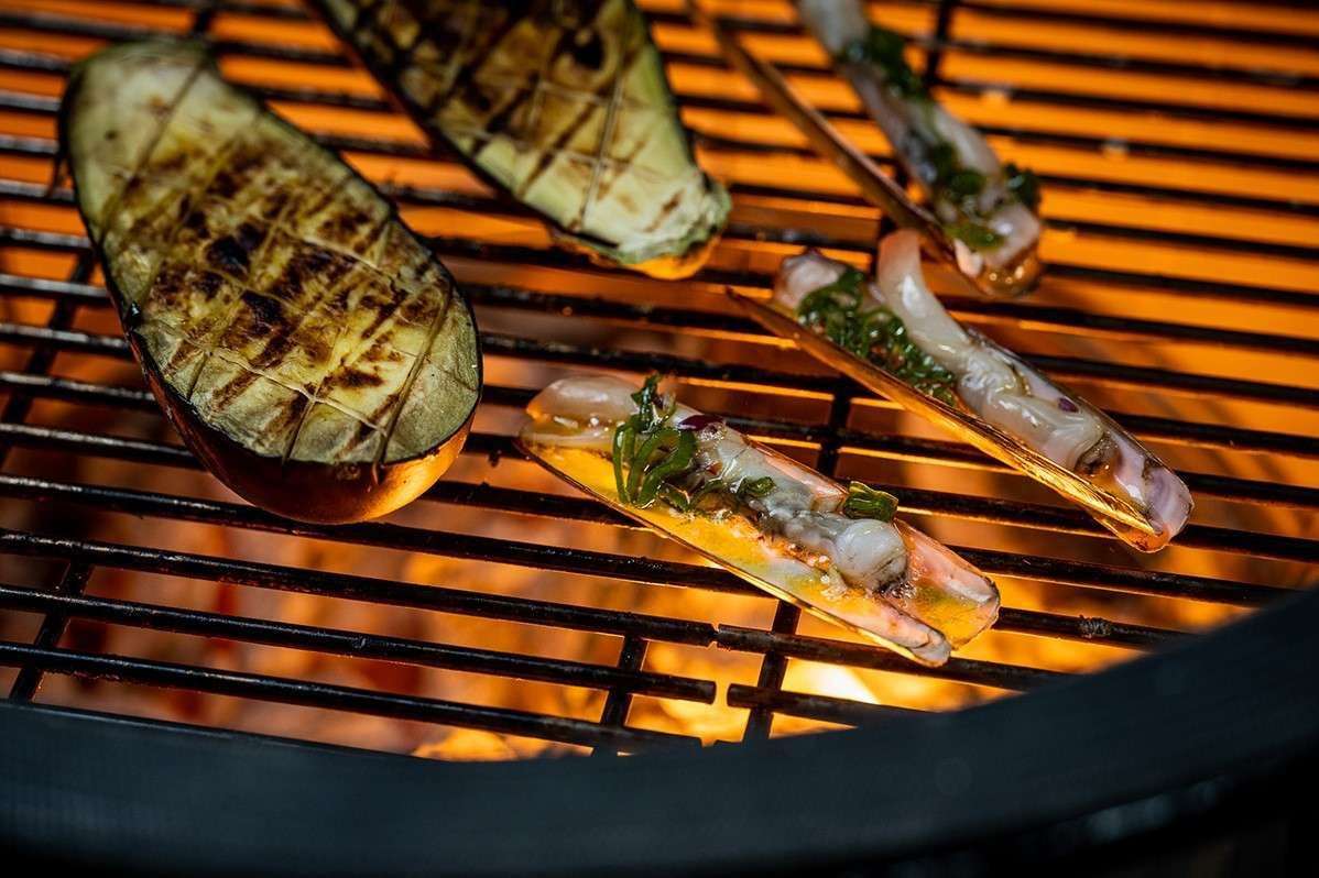 YAKINIKU Kamado 19" Large – Premium Keramische BBQ voor Ultieme Smaakbeleving