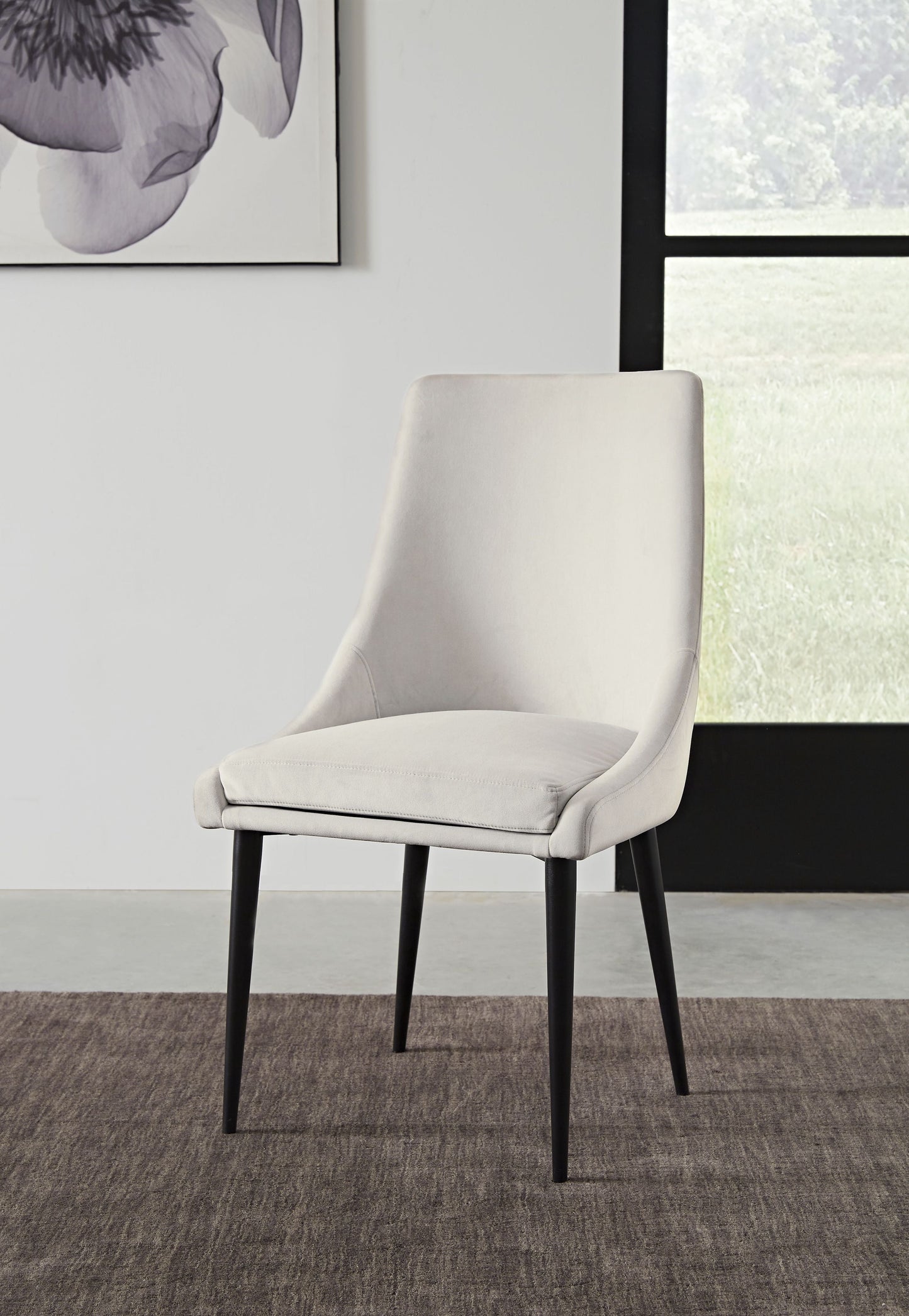WINSTON UPHOLSTERED METAL LEG DINING CHAIR IN ASH GREY AND BLACK Elegant Comfort – Eetkamerstoel met Moderne Look en Ondersteunend Zitcomfort