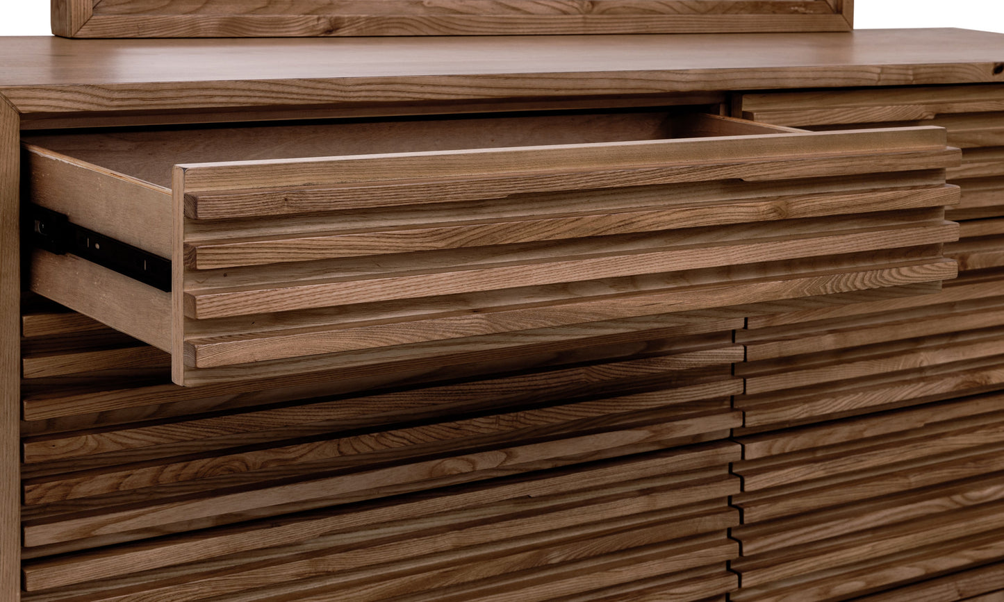 TANNER SIX DRAWER ASH WOOD DRESSER IN ROUX Japandi Stijlvol en Functioneel – Rustgevende Ladekast in Warm Essenhout