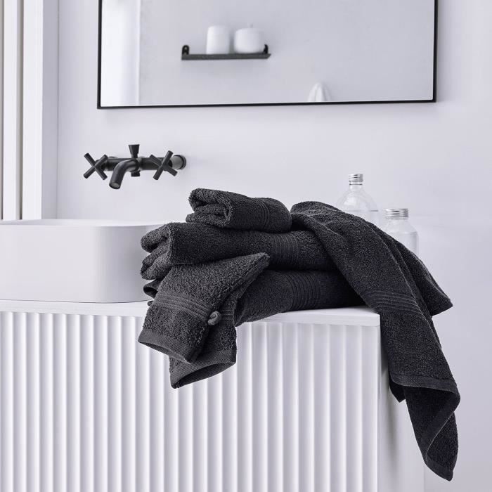 TODAY Essential Badhanddoek 70 × 130 cm – 100% Katoen – Antracietkleur Luxe Zacht & Stijlvol – Voor een Comfortabele Badkamerroutine