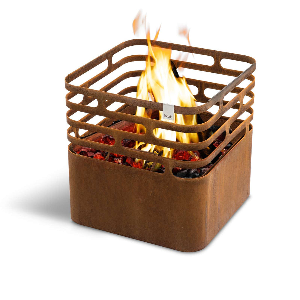 HÖFATS Cube Vuurkorf – Strak Duits Design met Multifunctioneel Karakter