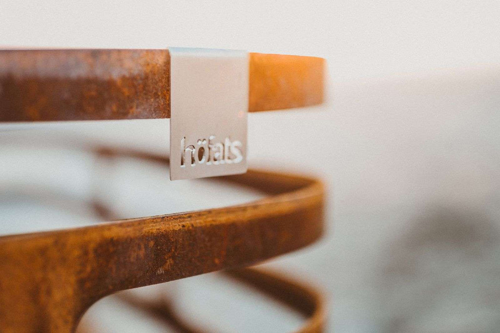 HÖFATS Cube Vuurkorf – Strak Duits Design met Multifunctioneel Karakter