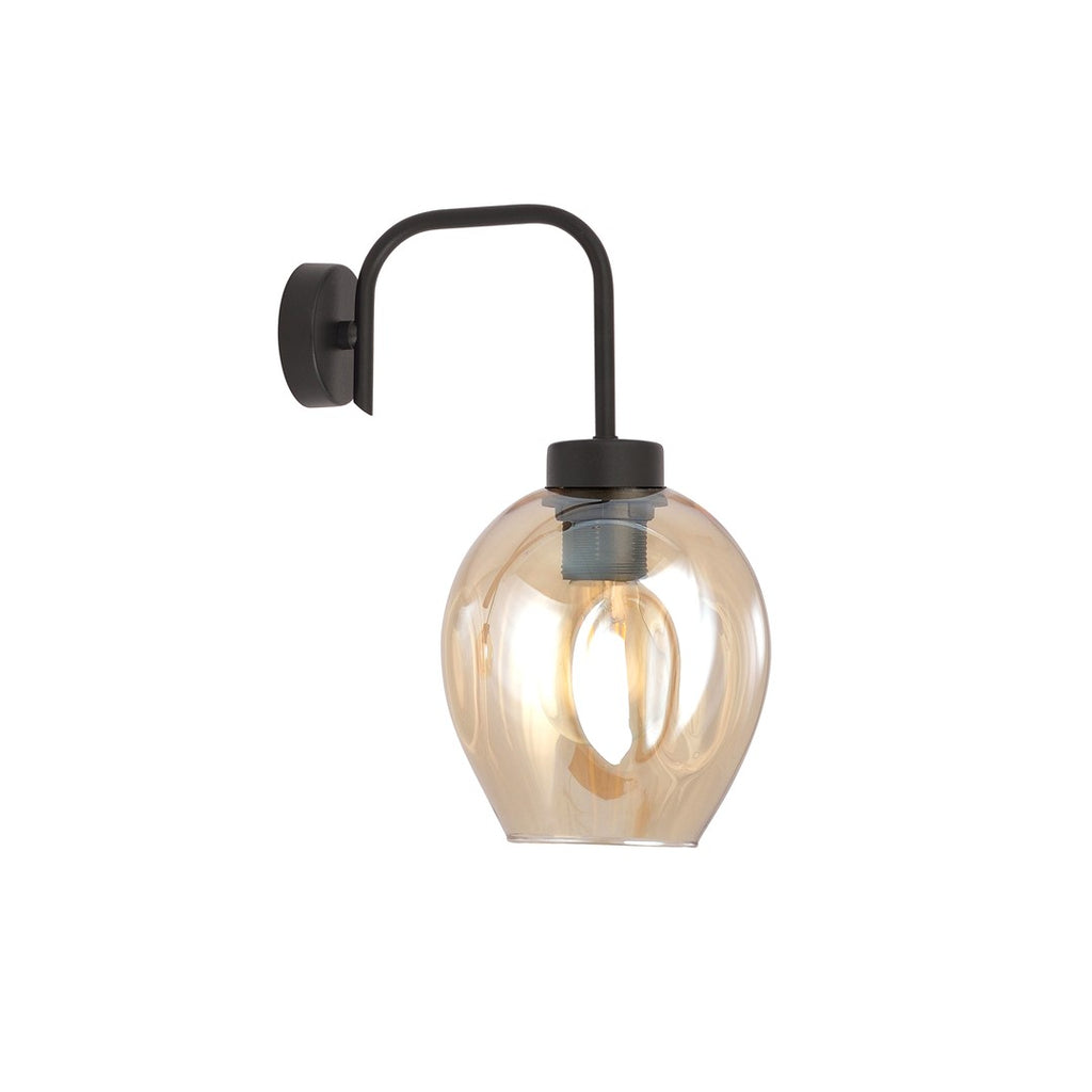 LUKKA Wall Lamp – Elegant Atmosphere with Amber Warmth