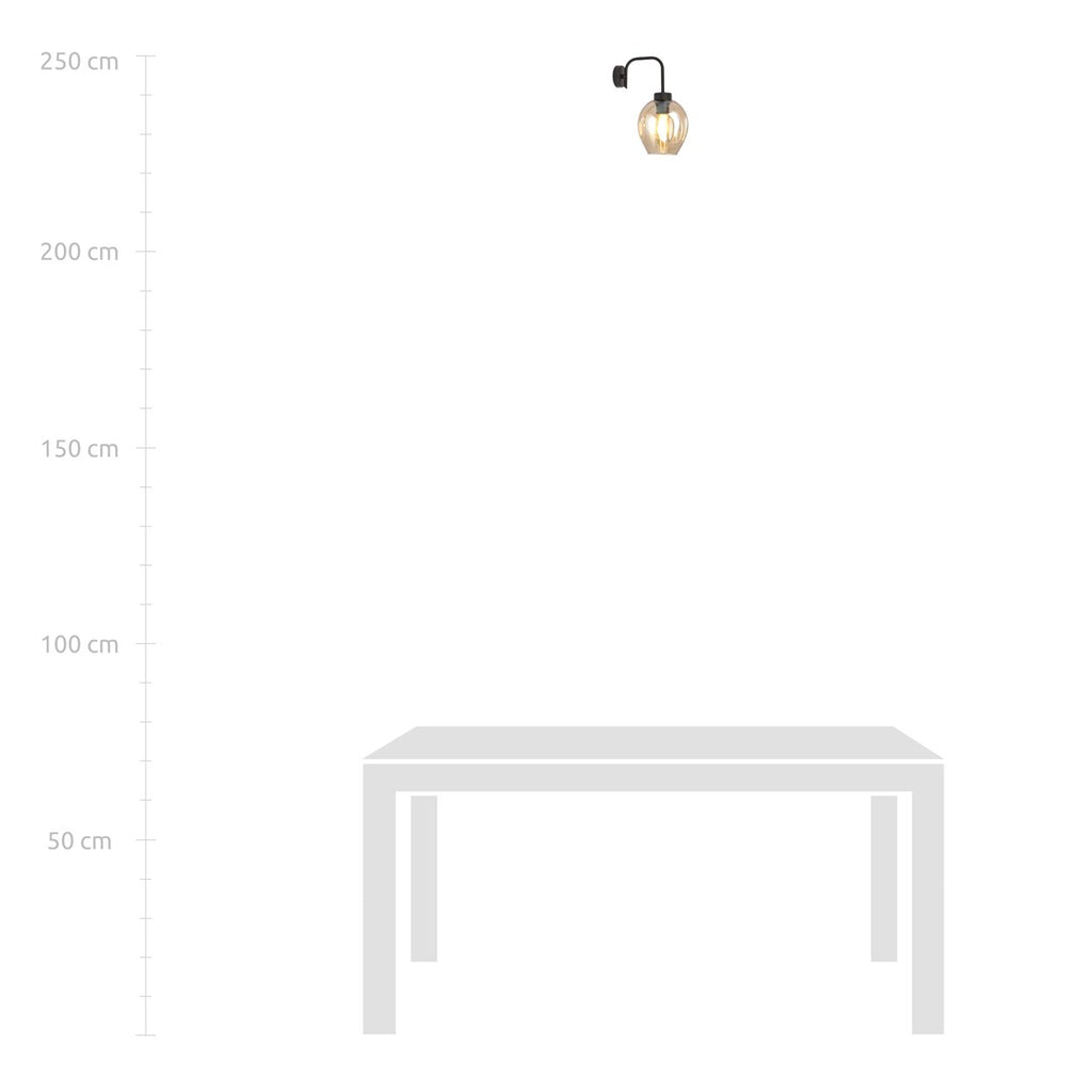 LUKKA Wall Lamp – Elegant Atmosphere with Amber Warmth