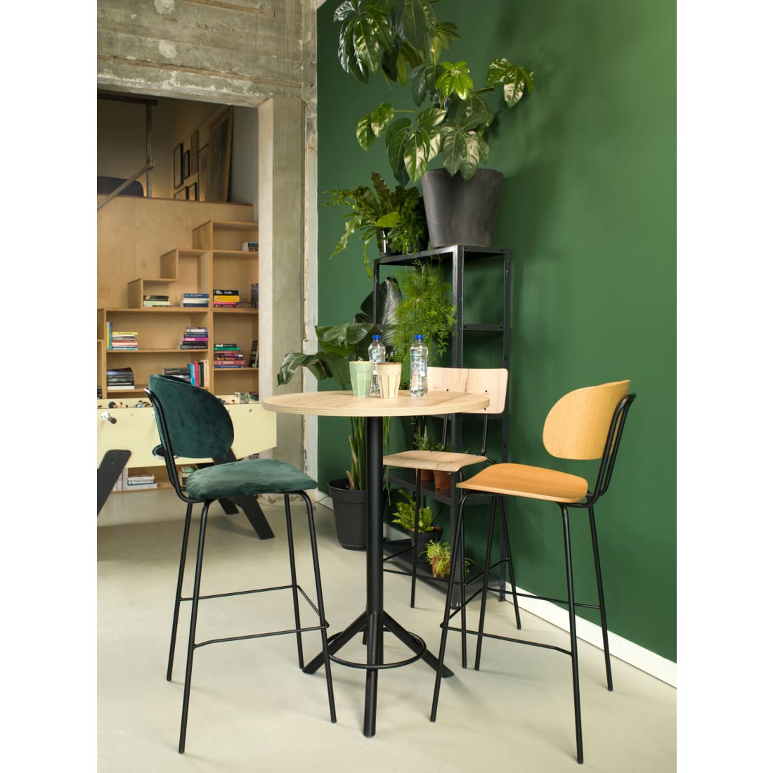 Workliving Bo RS barstoel – Velvet Earth Teal – Retro look met extra comfort en stijlvolle details