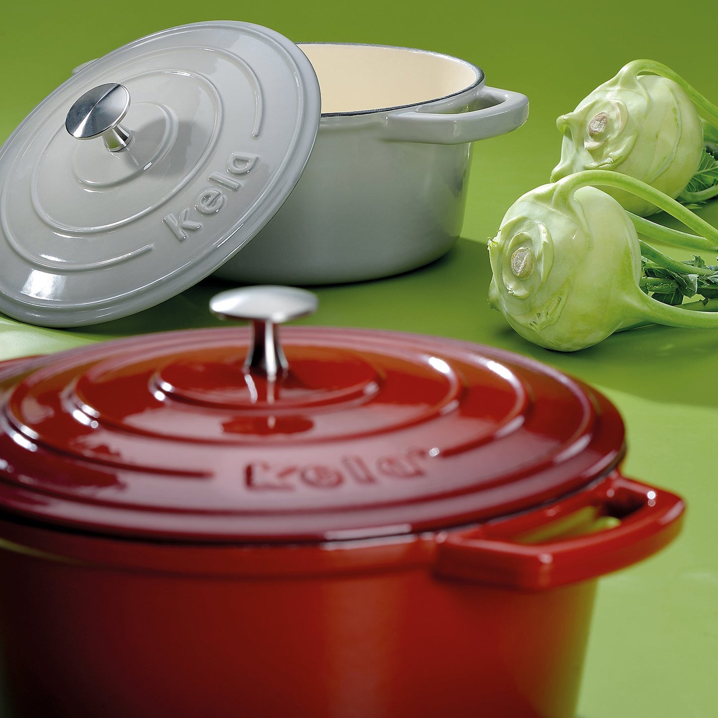 KELA Calido Ovale Braadpan 33 × 26 cm (6,0 L) – Luxe gietijzer in opvallend rood met beige geëmailleerde binnenzijde