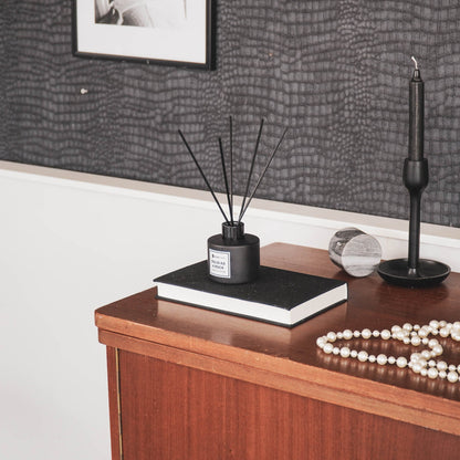 HV HOME de Cologne Reed Diffuser – Solid As A Rock: Compact, stijlvol en vol karakter