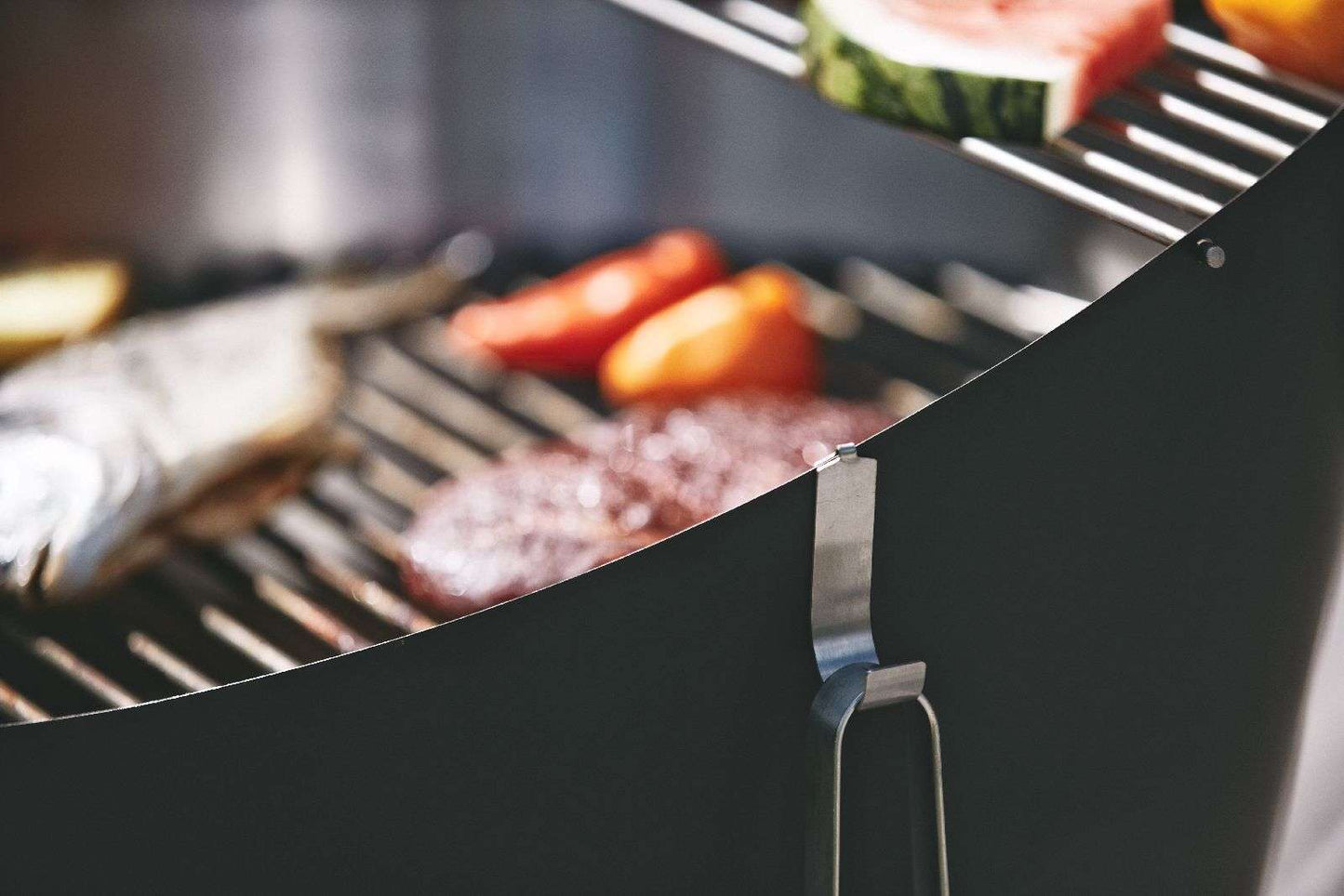 HÖFATS CONE – De eerste houtskoolbarbecue met instelbare warmte voor ultieme controle en sfeer