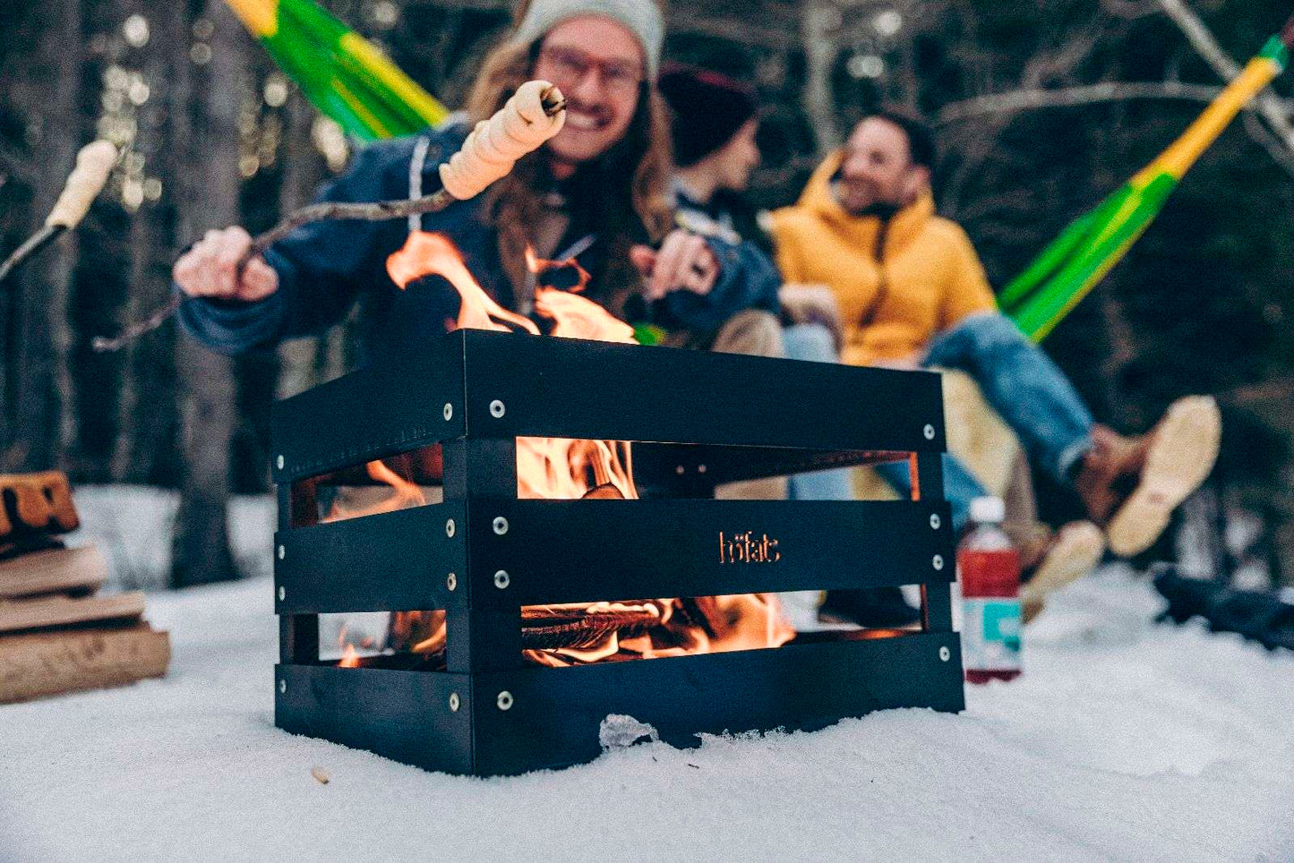 Höfats Crate Vuurkorf – Multifunctioneel Krat voor Vuur, BBQ en Zitcomfort