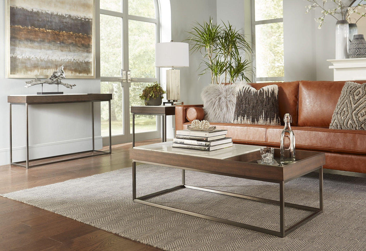ENNIS END TABLE IN BROWN SABLE Eigentijdse Luxe – Dubbelbladige Bijzettafel met Jazz Marmer en Walnootfineer