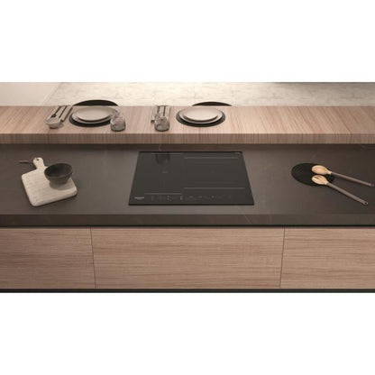 HOTPOINT HB2760BNE Inductiekookplaat – 3 Zones met 7200W Vermogen in Stijlvol Zwart (59 cm)