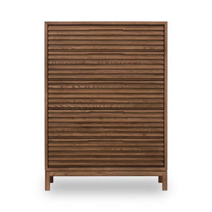 TANNER FIVE DRAWER ASH WOOD CHEST IN ROUX Japandi Vormgeving met Functionele Luxe – Hoogwaardige Ladekast in Warm Essenhout
