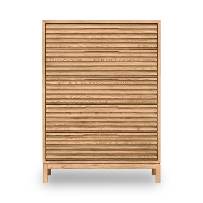 TANNER FIVE DRAWER ASH WOOD CHEST IN FLAXEN Japandi Kalme Stijl – Elegante Hoogkast in Massief Essenhout