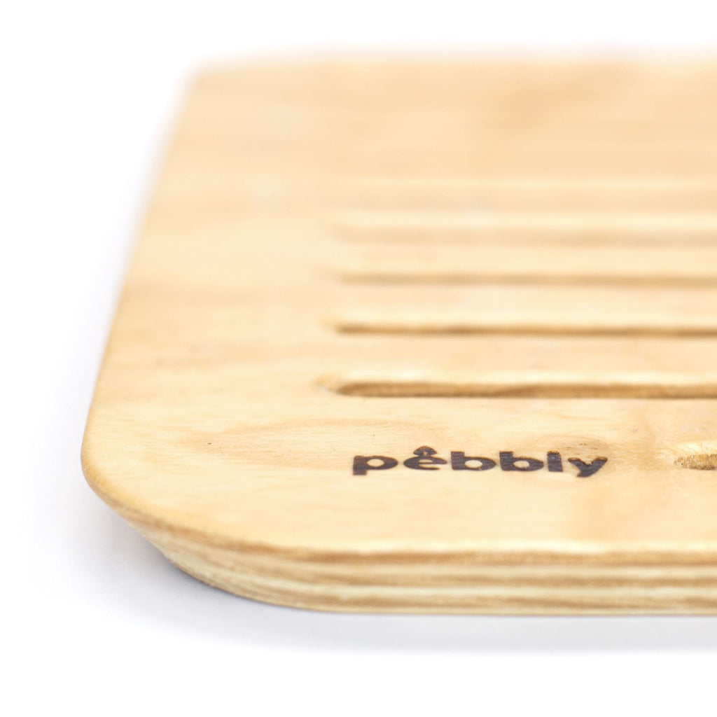 Pebbly Ash Breadboard – Stilvoll und praktisch